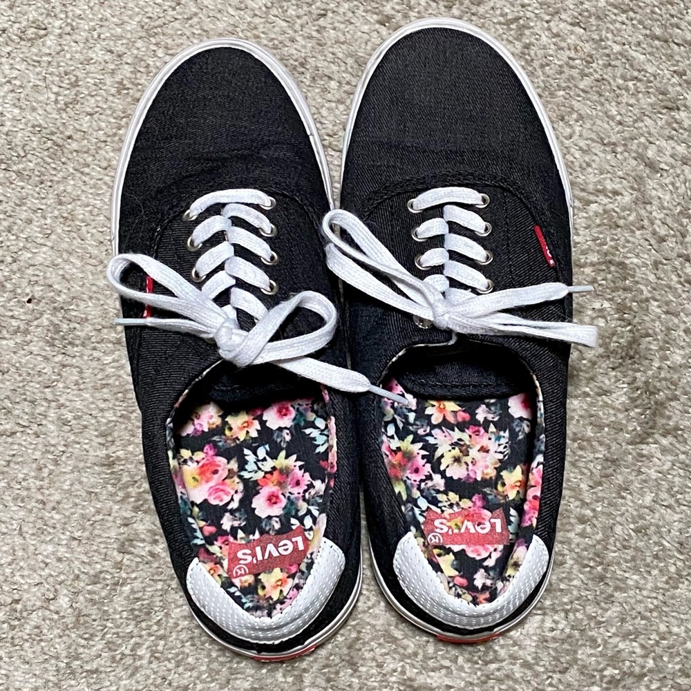 Levi’s casual sneakers. Denim blue. Size 10.